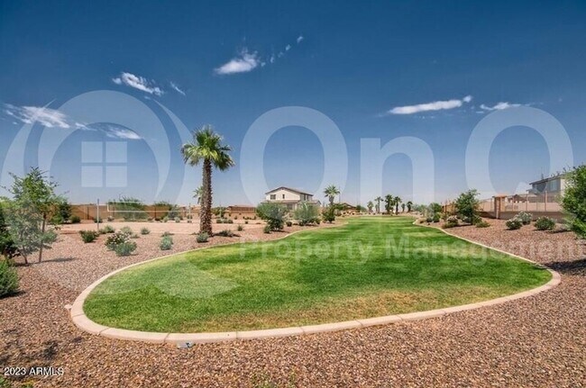 Building Photo - 816 S Strahan Pl