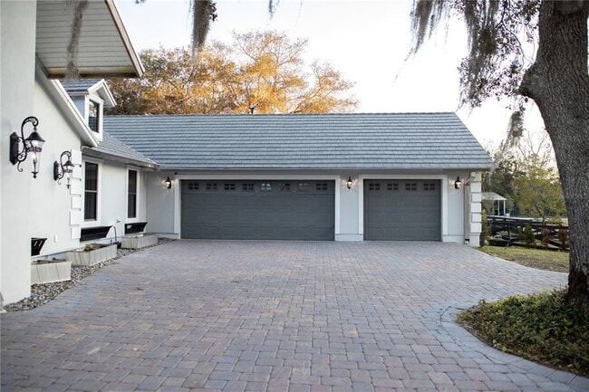 Building Photo - 610 Tina Ln