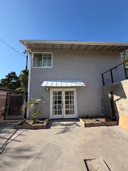 Building Photo - 2341 Oak Park Rd