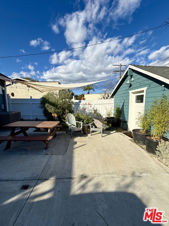 Building Photo - 3826 S Harvard Blvd