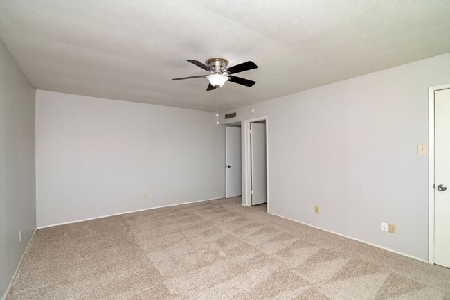 Building Photo - 3 Bedroom on Cul da Sac