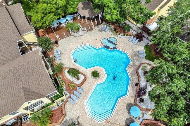 Building Photo - 8756 Mallard Reserve Dr