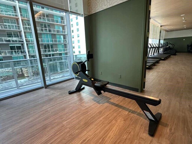 Building Photo - 77 SE 5th St