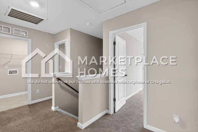 Building Photo - 923 Elliot Rd