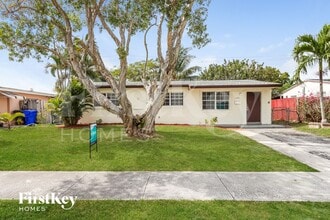 Building Photo - 1000 N 71st Ave