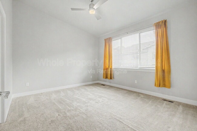 Building Photo - 9985 E 59th Ave