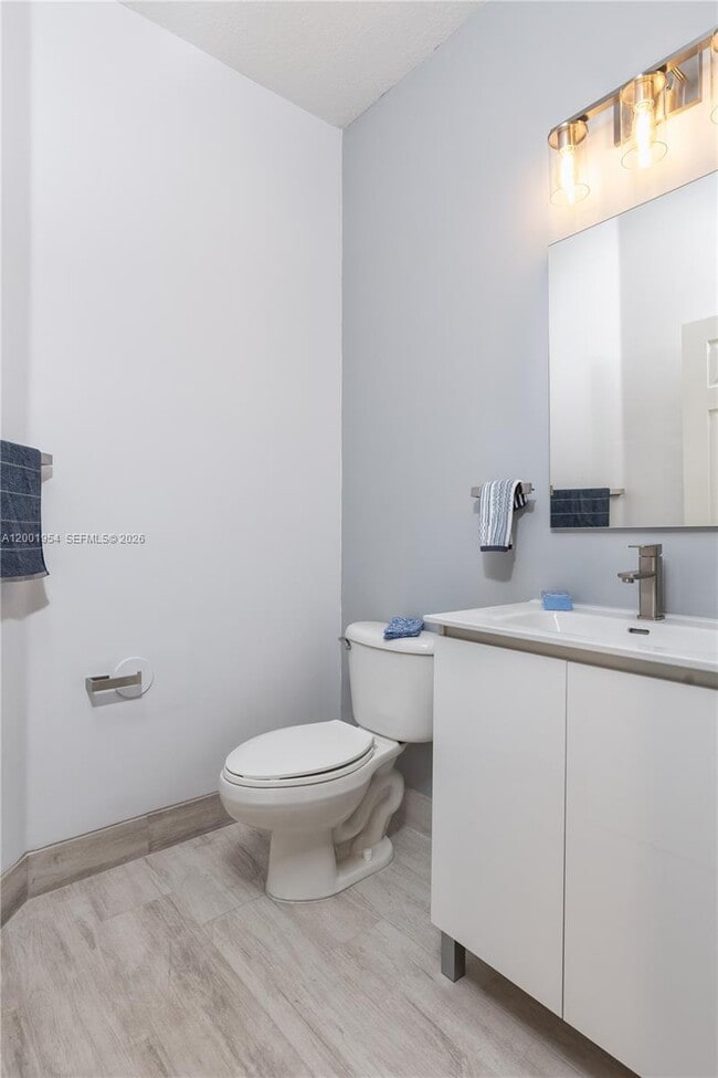 Building Photo - 12722 SW 49th Ct