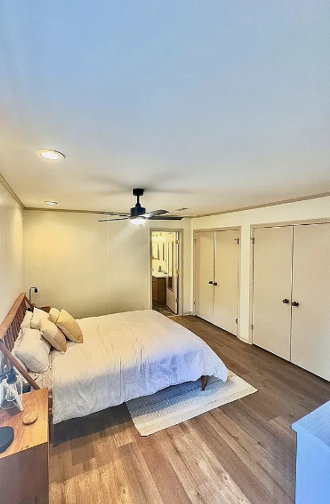 Building Photo - featuring an open layout - rent to own!