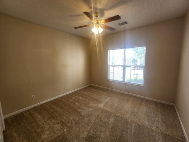 Building Photo - 140-202 Wexford Condominium
