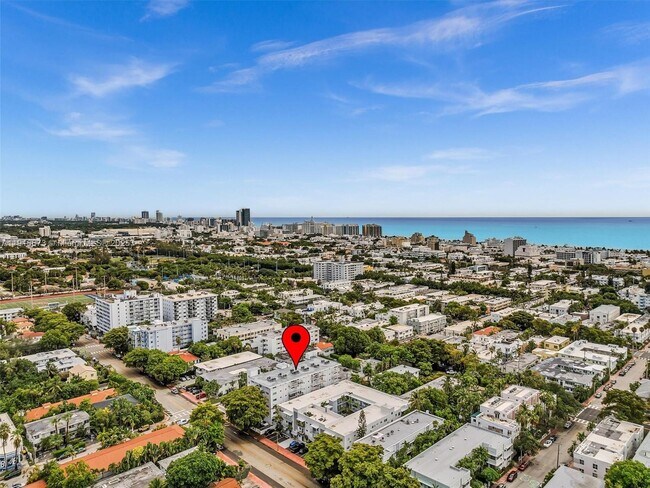 Building Photo - 1030 9th St