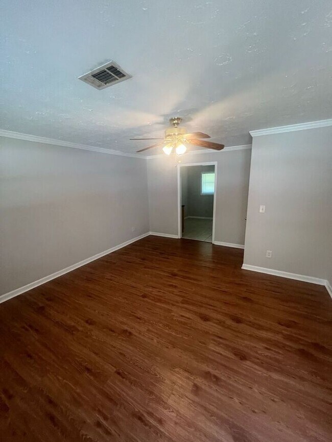 Building Photo - NOW READY in Sugar Hill! 2 bedroom 1 bath ranch duplex!