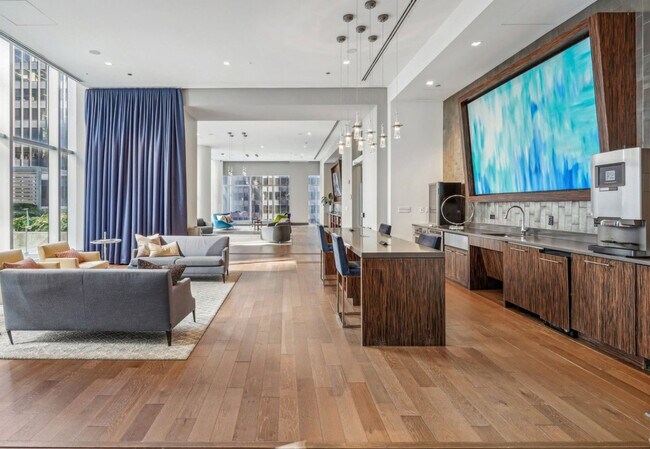 Building Photo - 201 N Garland Ct