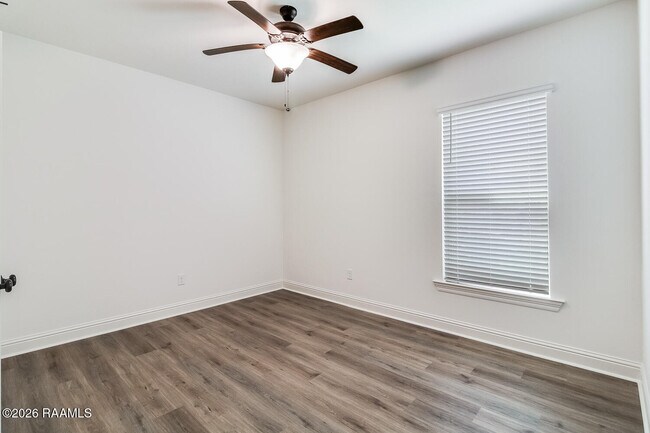 Building Photo - 209 Mintmere Ln