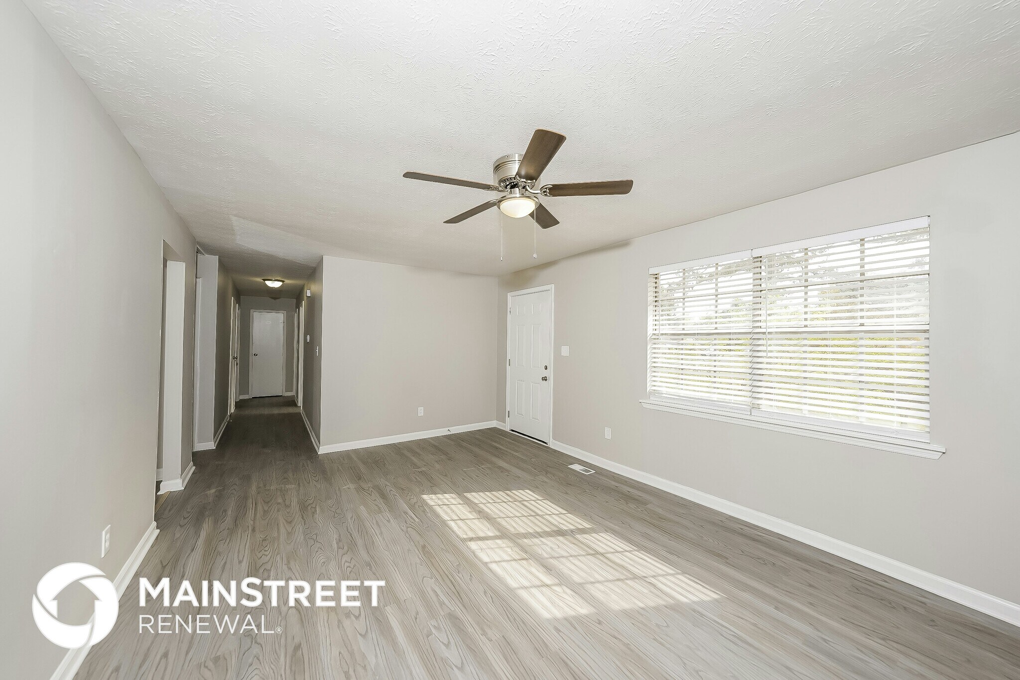 Building Photo - 617 Princess Ln