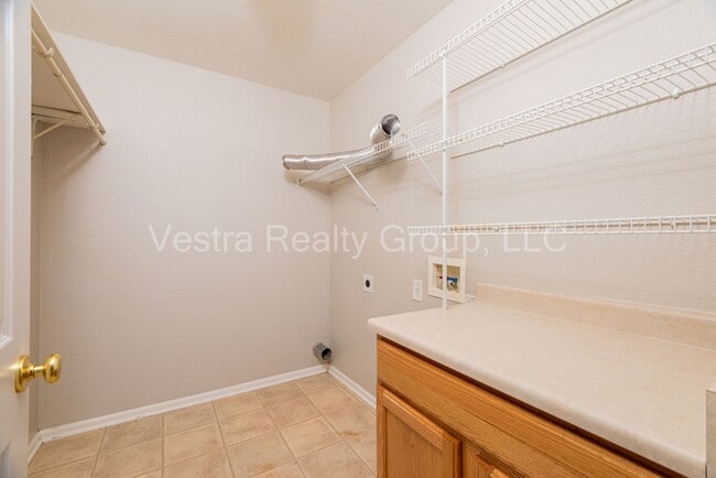 Building Photo - 5369 S Riviera Ln