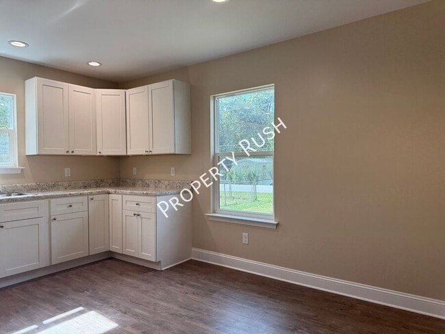 Building Photo - 8430 Springfield Rd