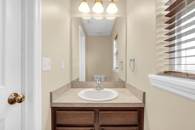 Building Photo - 1422 Saffron Trail