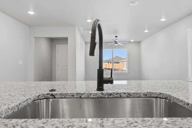 Building Photo - Modern Duplex Living | $2,550 | Available June 5 Near Stargate