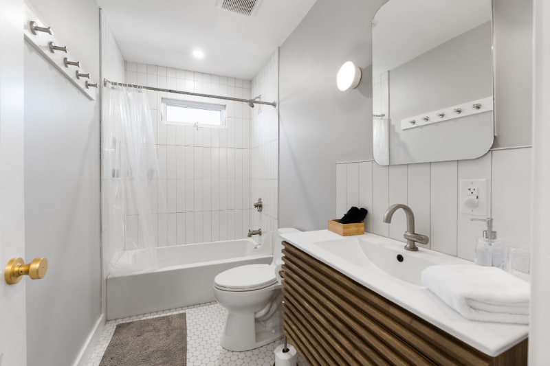 Building Photo - 1704-1706-1706 W 3rd Ave