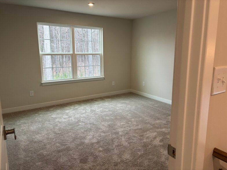 Building Photo - 108 Trawler Trip