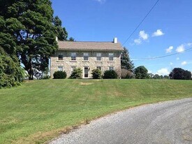 Building Photo - 2160 Limestoneville Rd