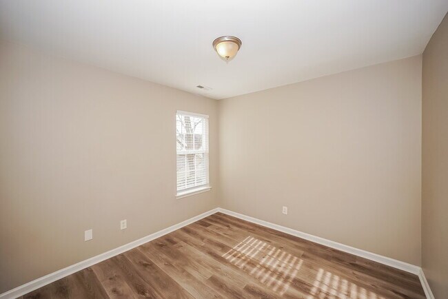 Building Photo - 19420 Fridley Ln