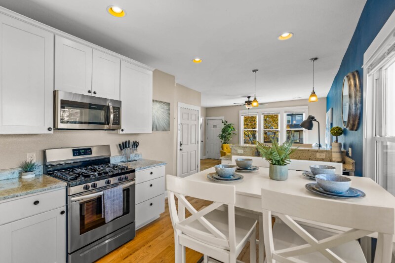 Building Photo - 2138 N Hubbard St