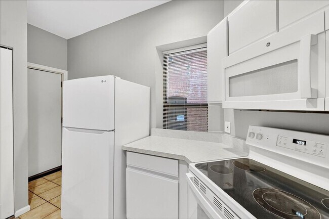 Building Photo - Michelle Lafayette McKay