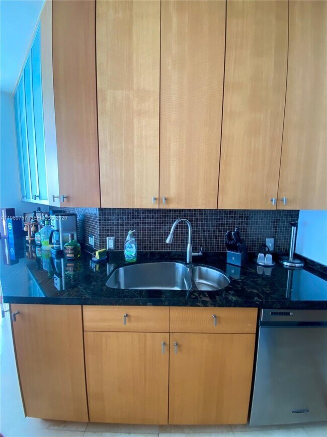 Building Photo - 6301 Collins Ave