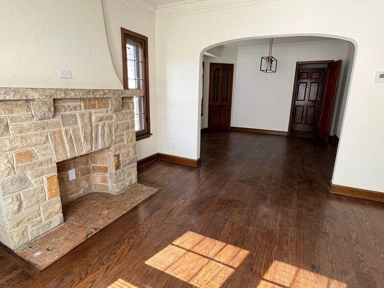 Building Photo - 3367 N 53rd St