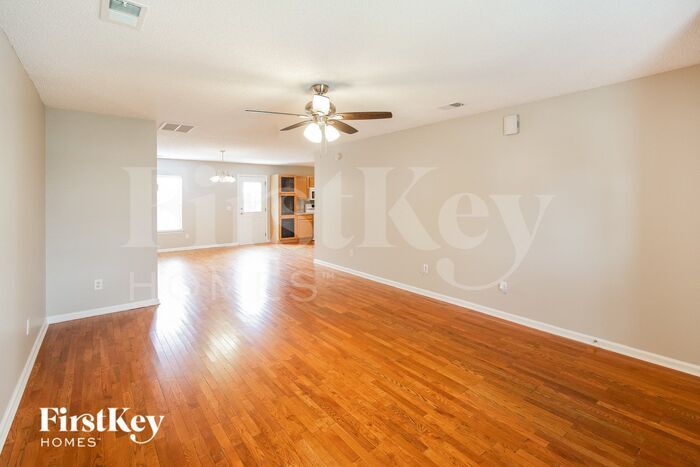Building Photo - 113 Tyron Rd