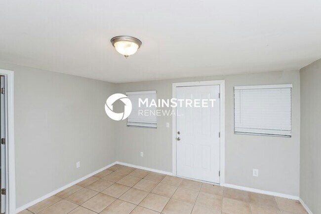 Building Photo - 3 Bedroom Pet-Friendly Home in VERO BEACH, FL with Main Street Renewal