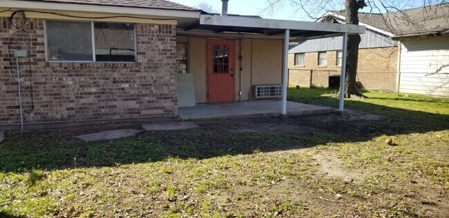 Building Photo - 2232 Ripple Creek Dr