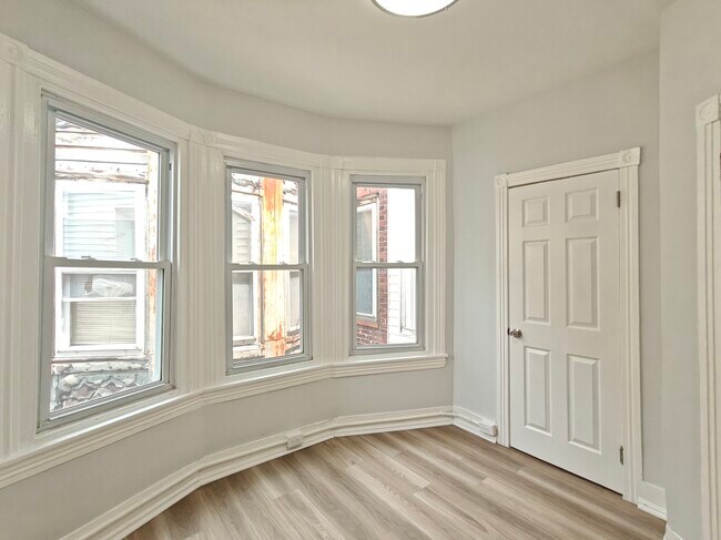 Building Photo - 282 S Ithan St