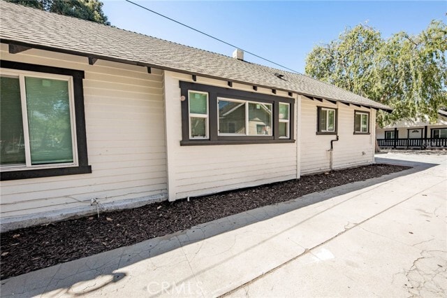 Building Photo - 1735 El Sereno Ave