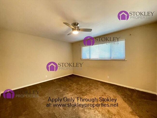 Building Photo - 17650 Mayflower Dr