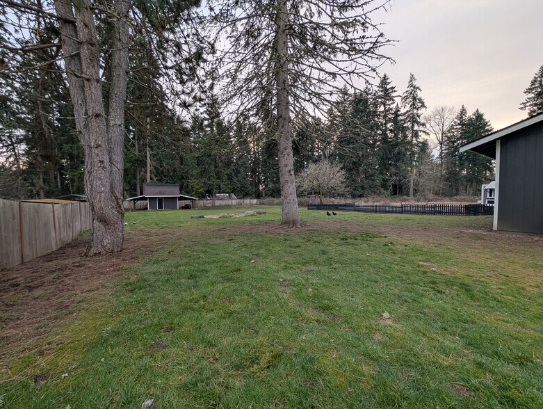 Building Photo - 14618 Kapowsin Hwy E