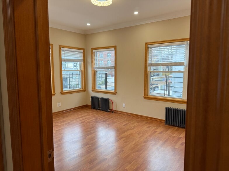 Building Photo - 713 Yonkers Ave