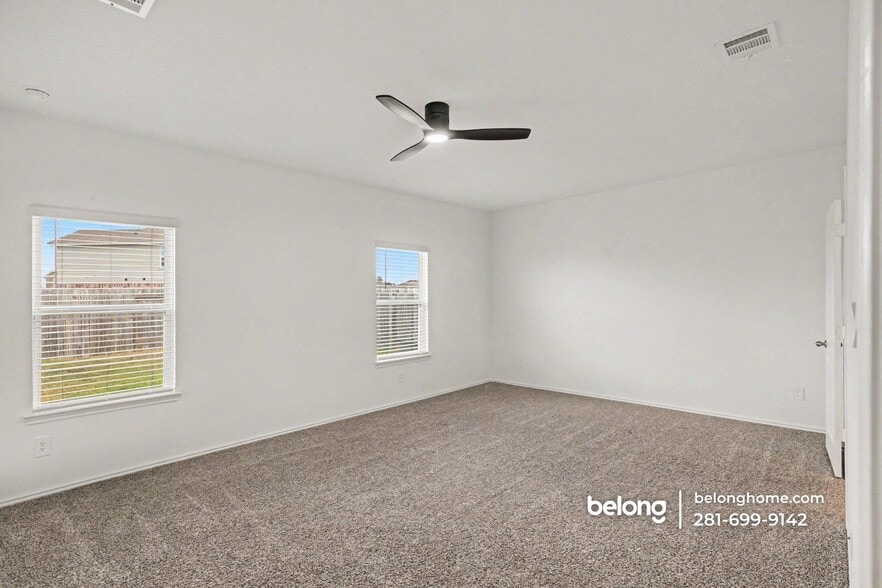Building Photo - 21427 Hawthorne Pr Dr