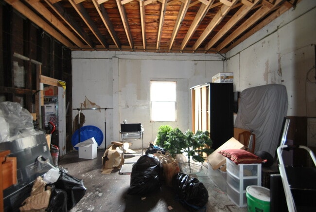 Building Photo - 3819 W Fullerton Ave