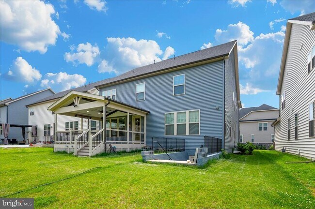 Building Photo - 6251 Walleye Pl