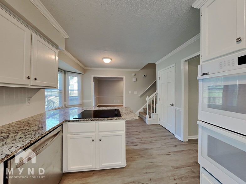 Building Photo - 9205 Meadow Sweet Ct
