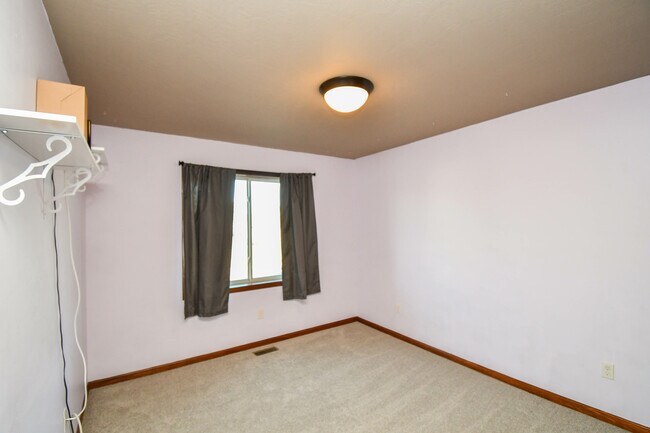 Building Photo - 5512 South Culbert Avenue