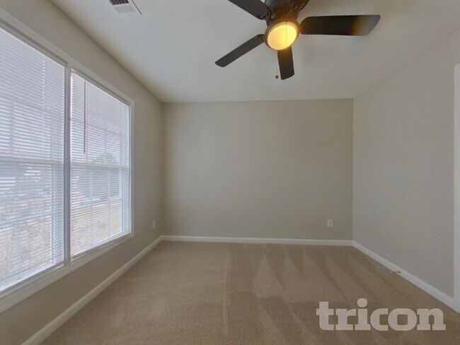 Building Photo - 65 Cricket Ct