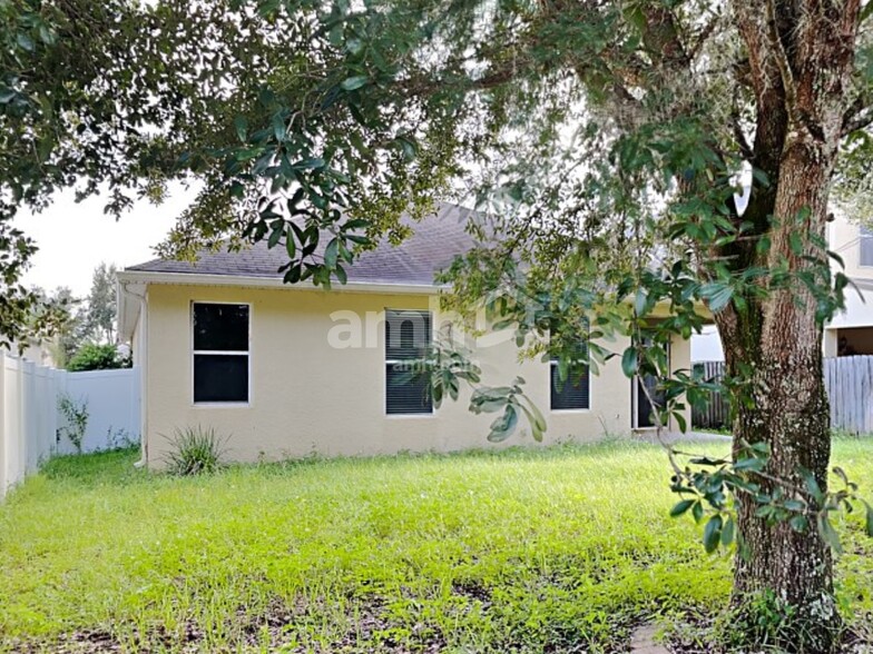 Building Photo - 15152 Stonebriar Way