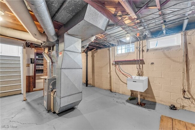 Building Photo - 6306 Westlake Ave