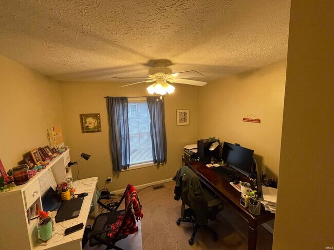 Building Photo - 2636 E Olson Dr