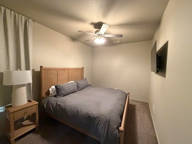 Building Photo - 2111 10th St