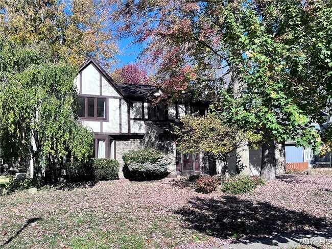 Building Photo - 306 Randwood Dr