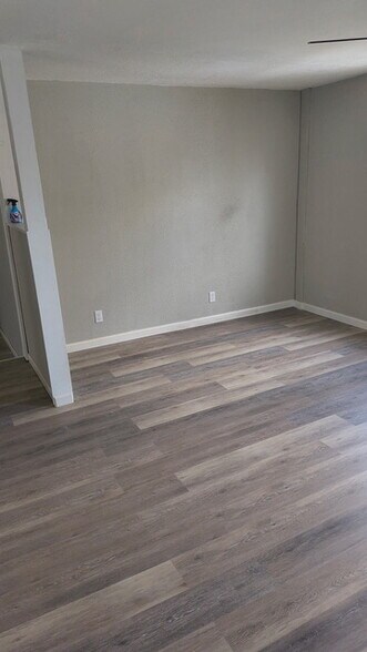 Building Photo - 328 Clay St